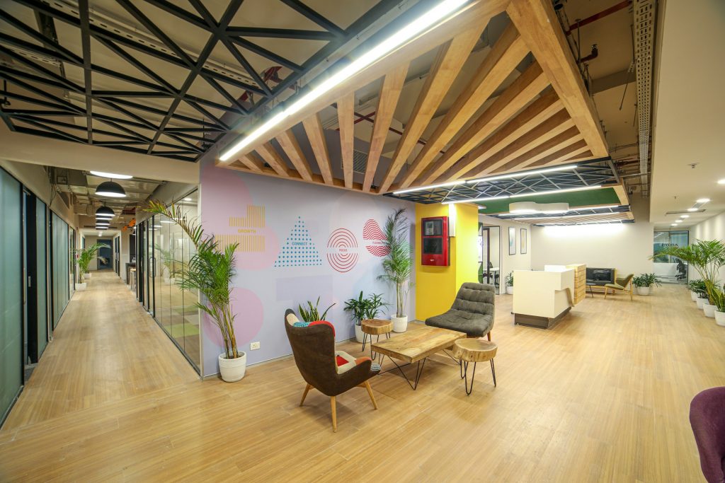 Cómo diseñar oficinas flexibles para empresas modernas